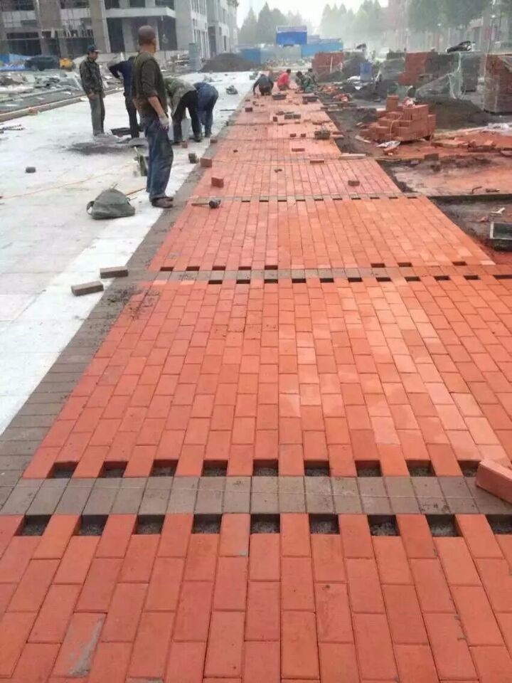 紅磚燒結磚廣場磚園林景觀磚透水磚海綿城市透水磚滲水磚定制園林小區綠化