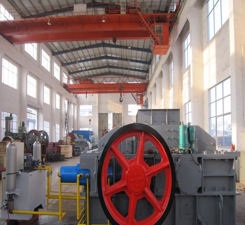 廠家直銷雙輥破碎機(jī) 對輥破 對輥制砂機(jī) 混凝土路面破碎機(jī)